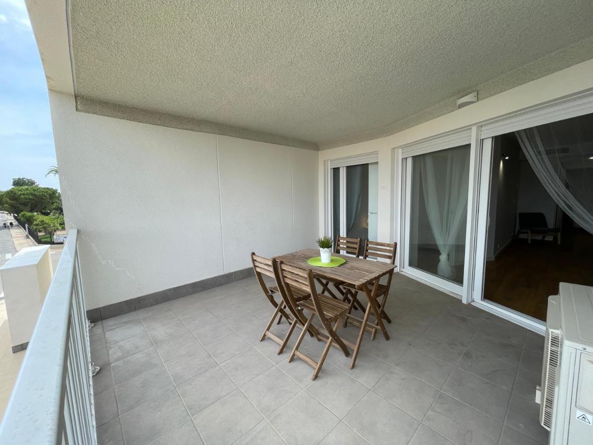 Apartamentos Con Terraza Frente Al Mar By Color Flats カネット・デ・ベレンゲル エクステリア 写真