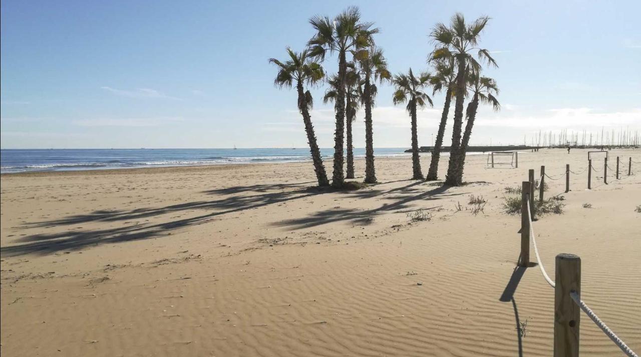 Apartamentos Con Terraza Frente Al Mar By Color Flats カネット・デ・ベレンゲル エクステリア 写真